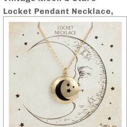 Locket Pendant Necklace, Gold