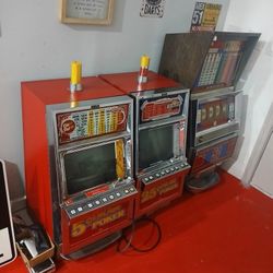 3 Vintage Slot Machines