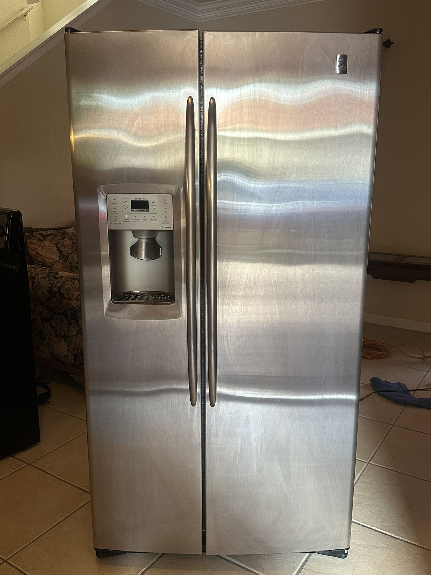 GE Profile Arctica Refrigerator 
