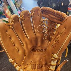 Brown Wilson A2000 11.5 " Left Hand Throw Baseball Glove (Good Condition)