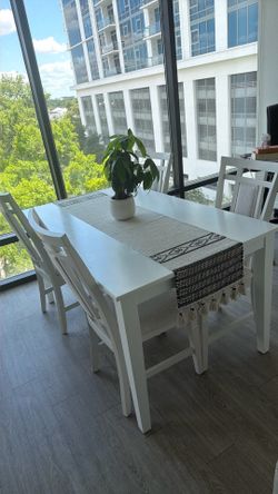 Dining room set