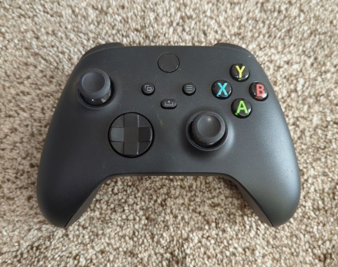 Xbox Series S 512 GB With Extra remote