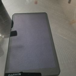 Garmin Dezl OTR700 7 inch Truck GPS Navigator - 