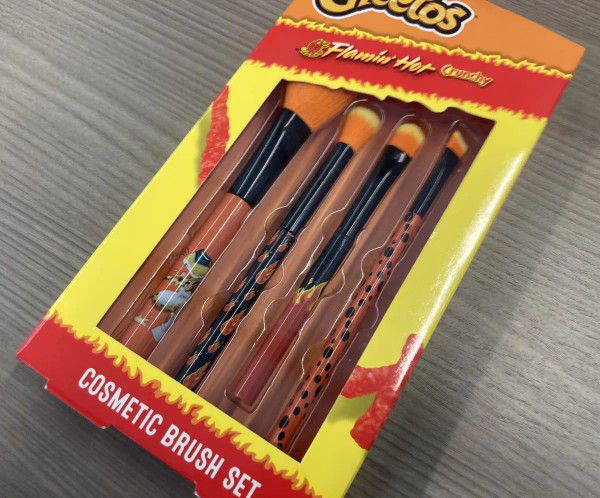 Flamin Hot Cheetos Makeup Brush Set 