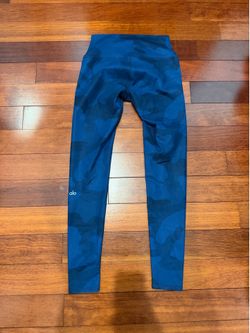 Alo Yoga Blue Camo Leggings Sz. M