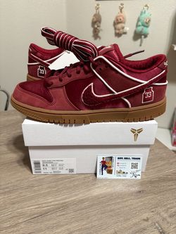 Size 9.5 - Nike Dunk Low Proto Kobe Bryant Lower Merion Away