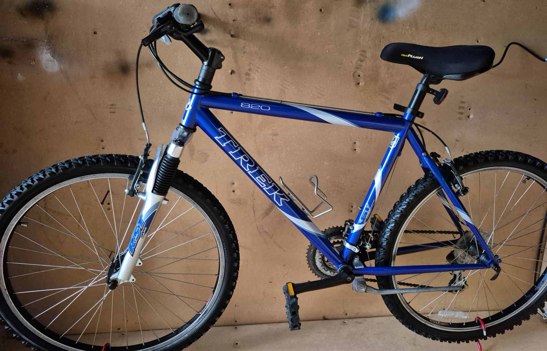 Excellent condition Trek 820 mountain bike