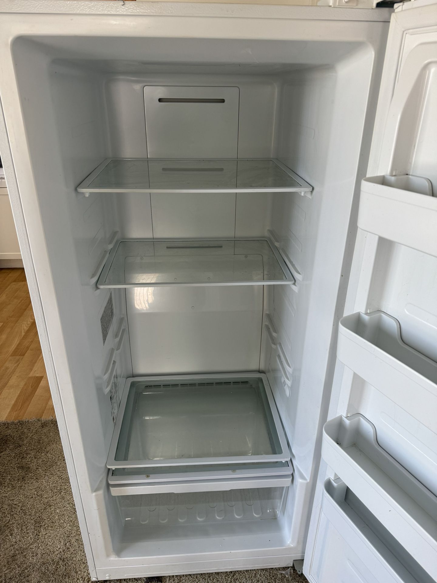Insignia Storage Freezer White 13.8 Cu 