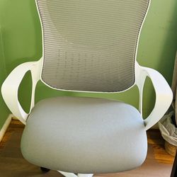 Beautiful Brand New Office Or Gaming Chair 