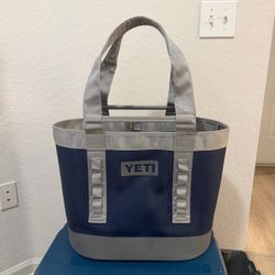 Yeti Camino Carryall 35 Tote Bag Navy Blue With Gray
