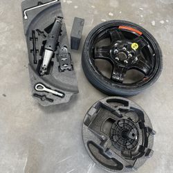 Mercedes ML Spare Tire Kit With Tire Inflator