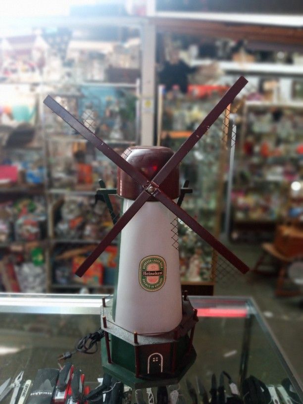 Vintage Heineken Windmill Light Good Cond Works Great.