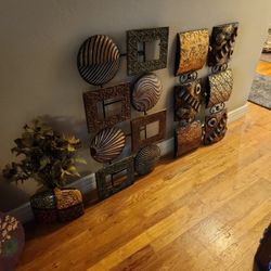 Decorative Metal Wall Hangings & Vase