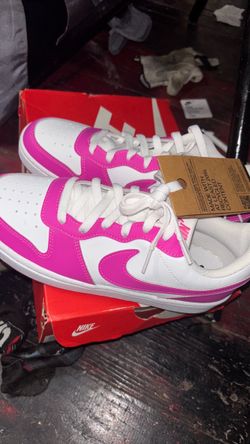 Nike woman shoes