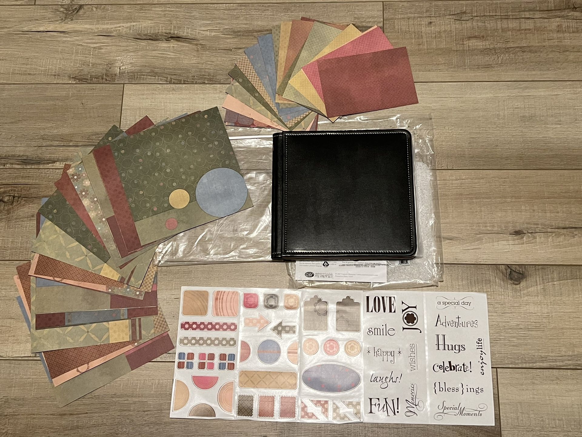 LOT Creative Memories Album - 12 Pages - Paper - Stickers NEW $15