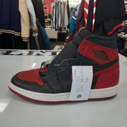 Air Jordan 1 Bred