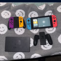 Nintendo switch + Joy cons