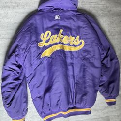 Authentic vintage Lakers Starter jacket, Size Large