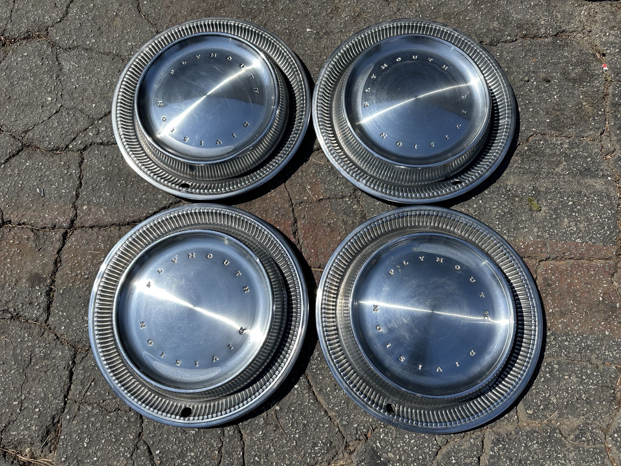 15 inch 72-73 Plymouth Fury hubcaps. fits steel 15 inch wheels