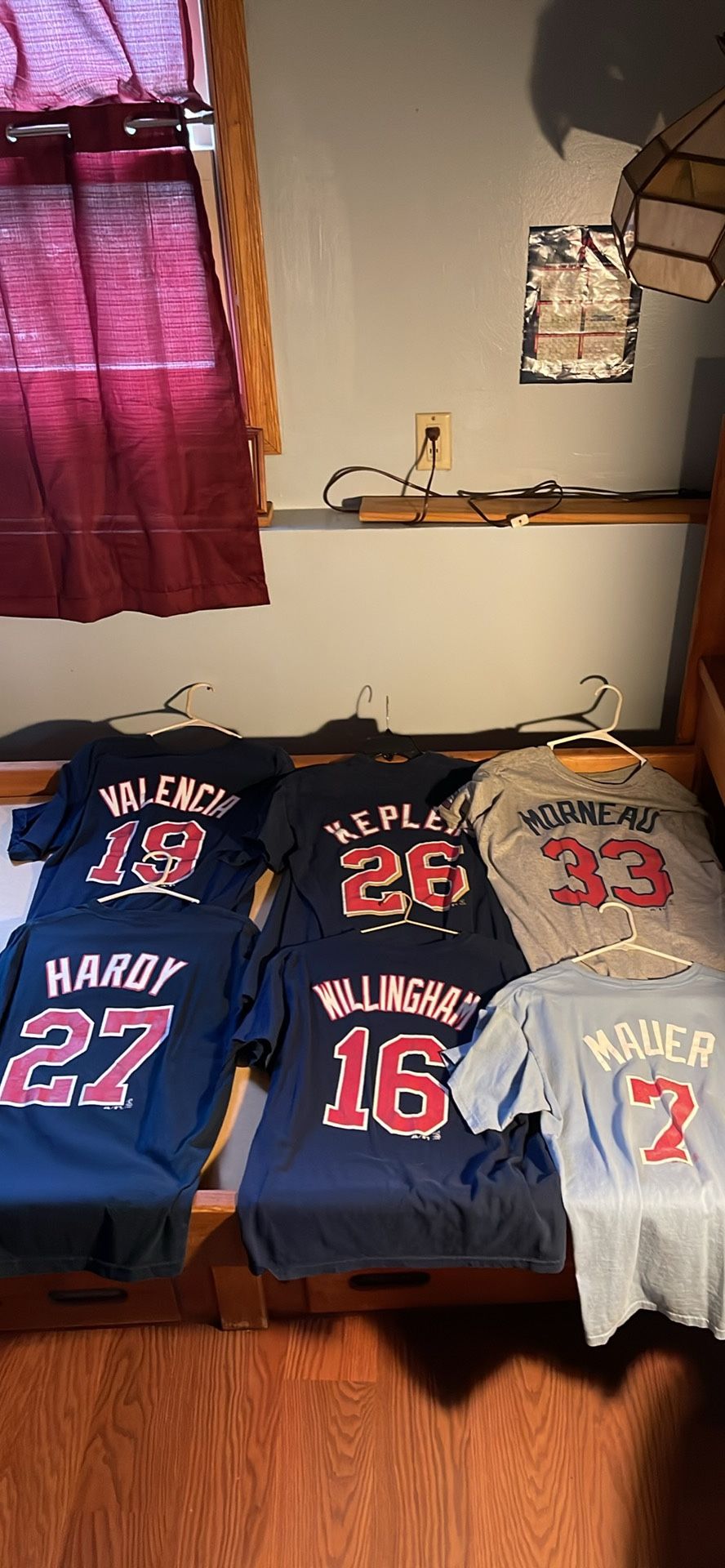 Vintage Majesticâ„¢ Twins Shirts