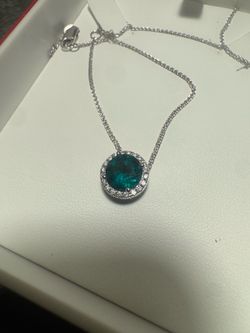 Cadena de oro blanco