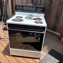 Stove In Good Condition Everything Works All Burners But Oven Does Not. Only Broil Works 