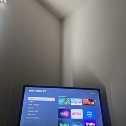 32’’ LED Roku Smart TV