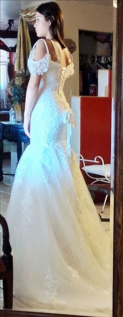 Beautiful Mermaid Wedding Gown  obo