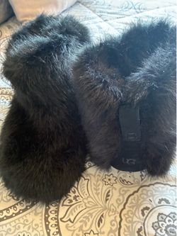 Women’s black boots size 8