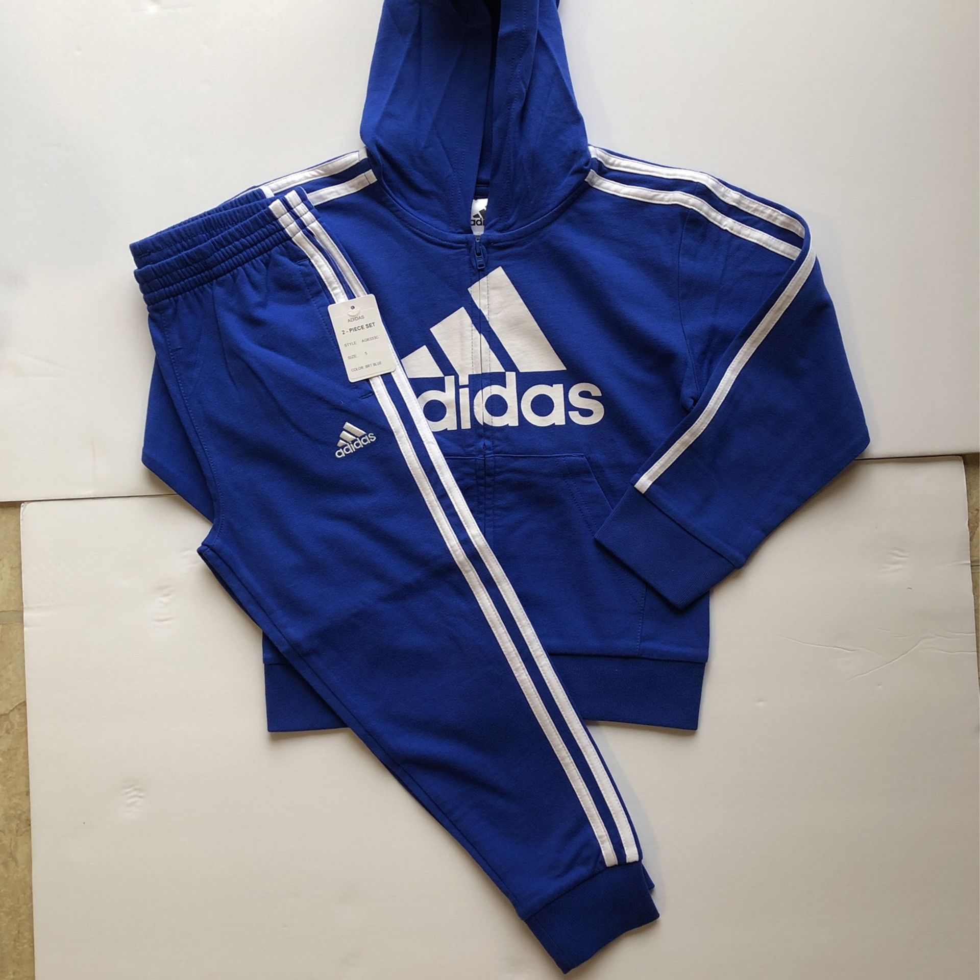 New Boys Adidas Outfit 5T 