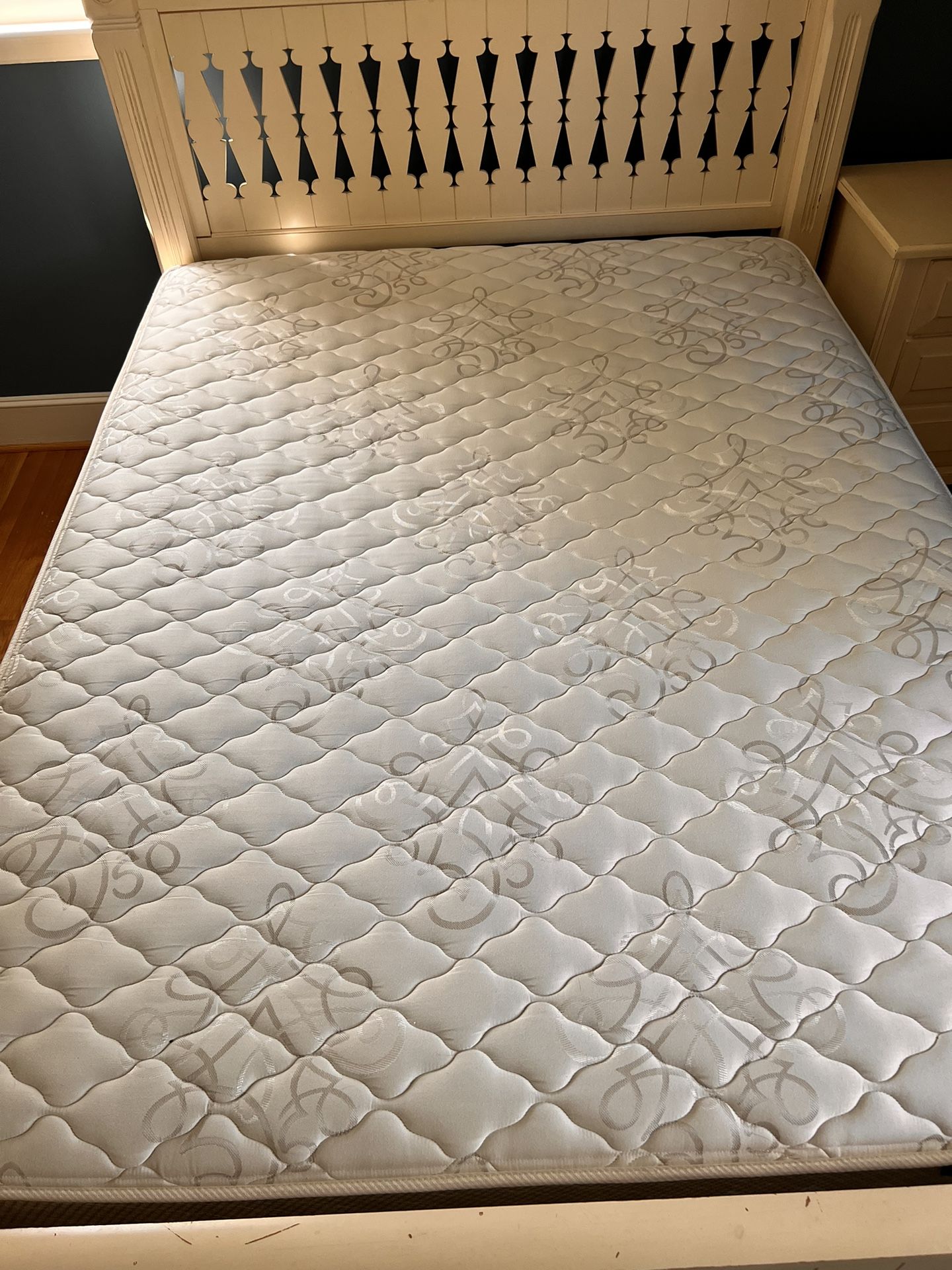 Original Mattress Factory Queen Mattress And Box Spring
