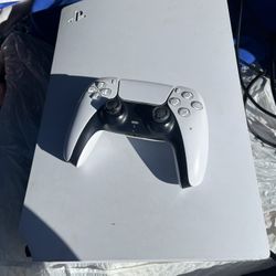 PlayStation 5 Disk Version Used $240