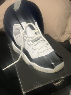 New Jordan 11 Concord OG Gratitude  Size 7