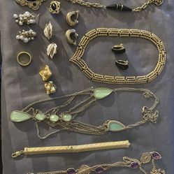COSTUME JEWELRY LOT #1