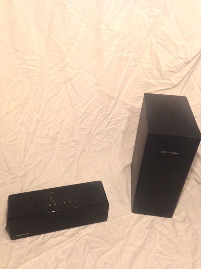 Used black 200 watt orbitsound M9 sound bar w/ wireless subwoofer