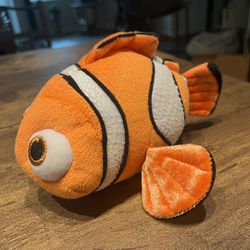 🐠 Disney Finding Nemo 8" Stuffed Plush Original Disney Store Brand 🐠