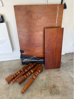 Expandable Table – 40” W × 57” L, with an additional 16” leaf extension