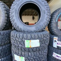 Vendo Un Set De Llantas Nuevas DOUBLESTAR R/T  35×12,50R17 INSTALADAS Y BALANSIADAS CON 50 0000 MIL MILLAS DE GARANTÍA LAS 4 $720 POR LAS 4 INSTALASIO