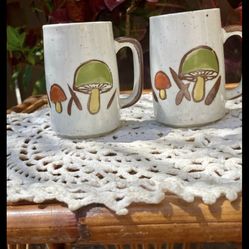 Vintage Ceramic Mushroom Mug Set 