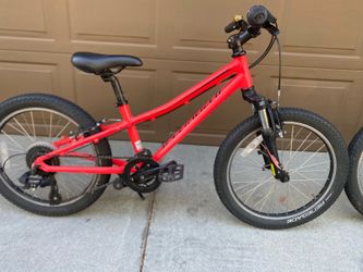 Specialized Kids bikes 20”