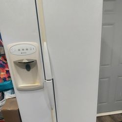 Maytag French Door Refrigerator $95