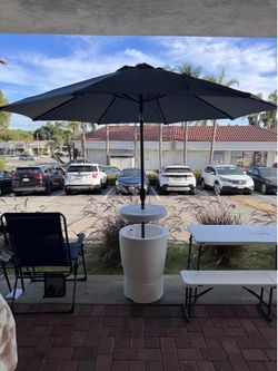 patio umbrella + pool, shade table ice box