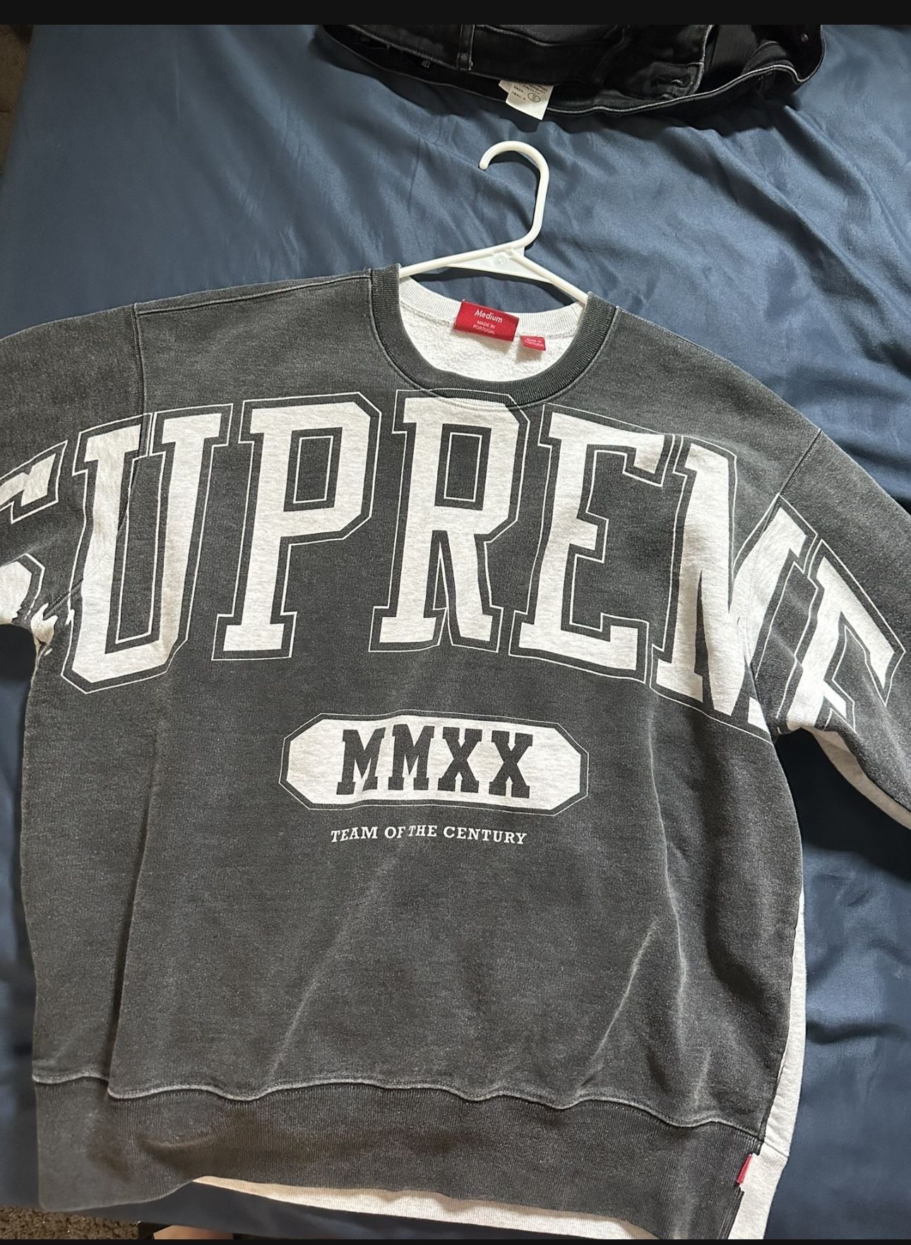 Supreme Crewneck