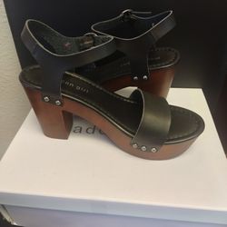 Strappy Heeled Clogs 8