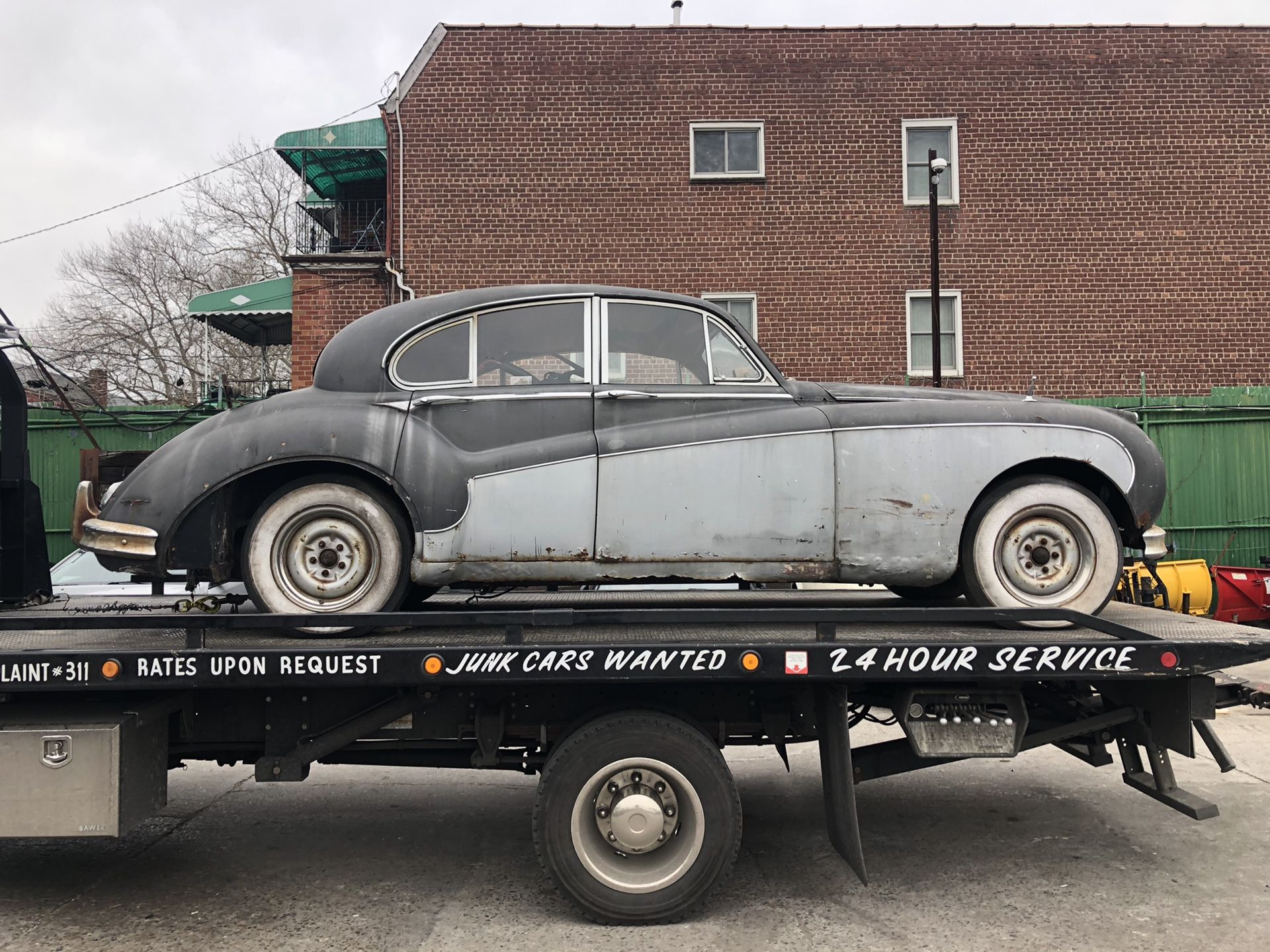 1959 Jaguar mk9 .. needs resto, bill of sale only $5500