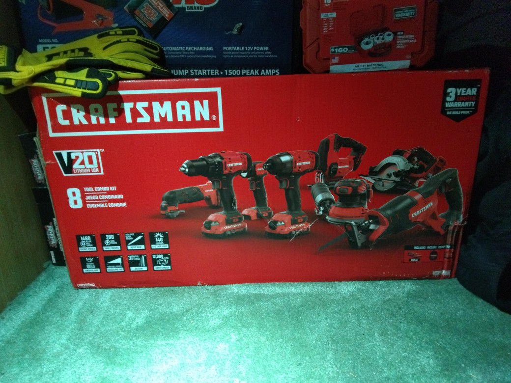 Craftsman 8 Peice  Tool Set With Batteries And Charger 
