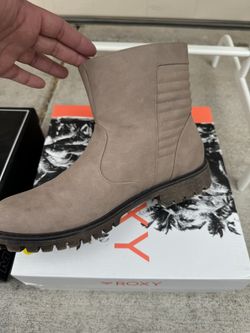 Roxy Boots