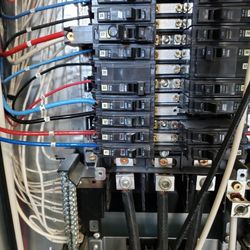 Electricista, plomero Y Soldador Con Experiencia 