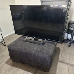 47” LG TV