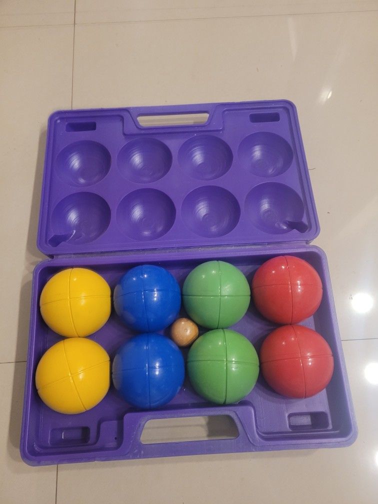 90mm Bocce Set - Regulation Size and Weight - Durable Game for Beach, Garden, or Law